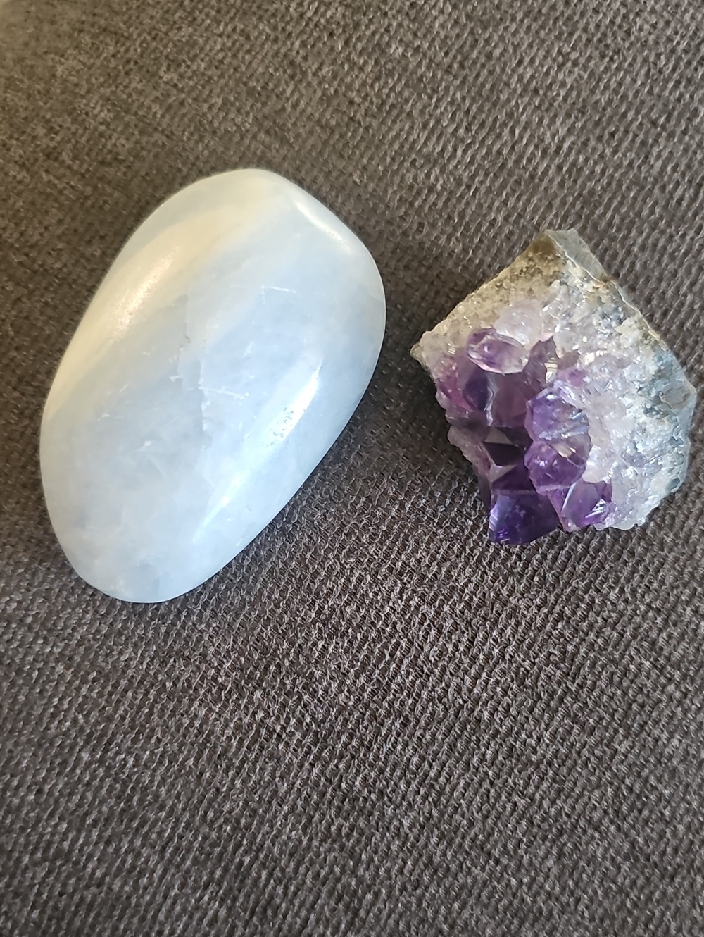 Blue Calcite Stone & Amethest - Home Accents